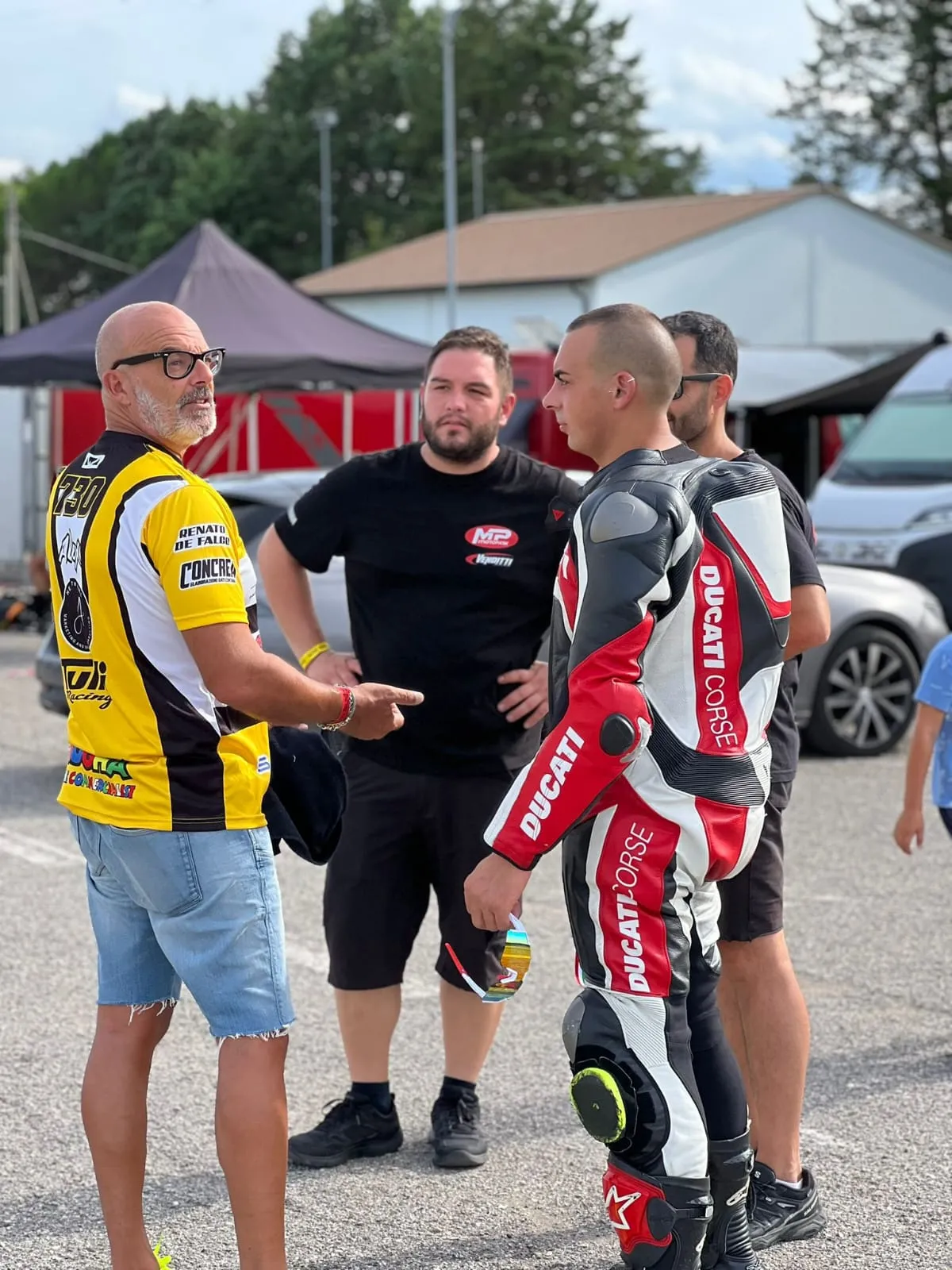 103fbf15-5306-4b45-b0f1-0ddeb9964155_11zon