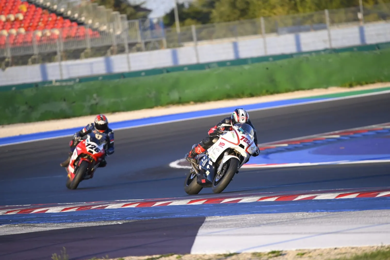 15629b3d-bfa5-43d4-b916-8fbfef290d5a_11zon