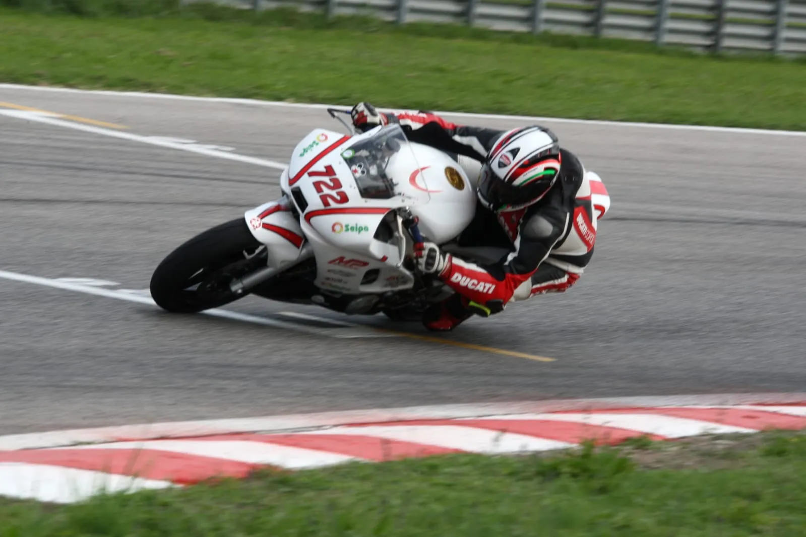 15c29dca-0e7a-484e-8b70-9e7cb73e0824_11zon