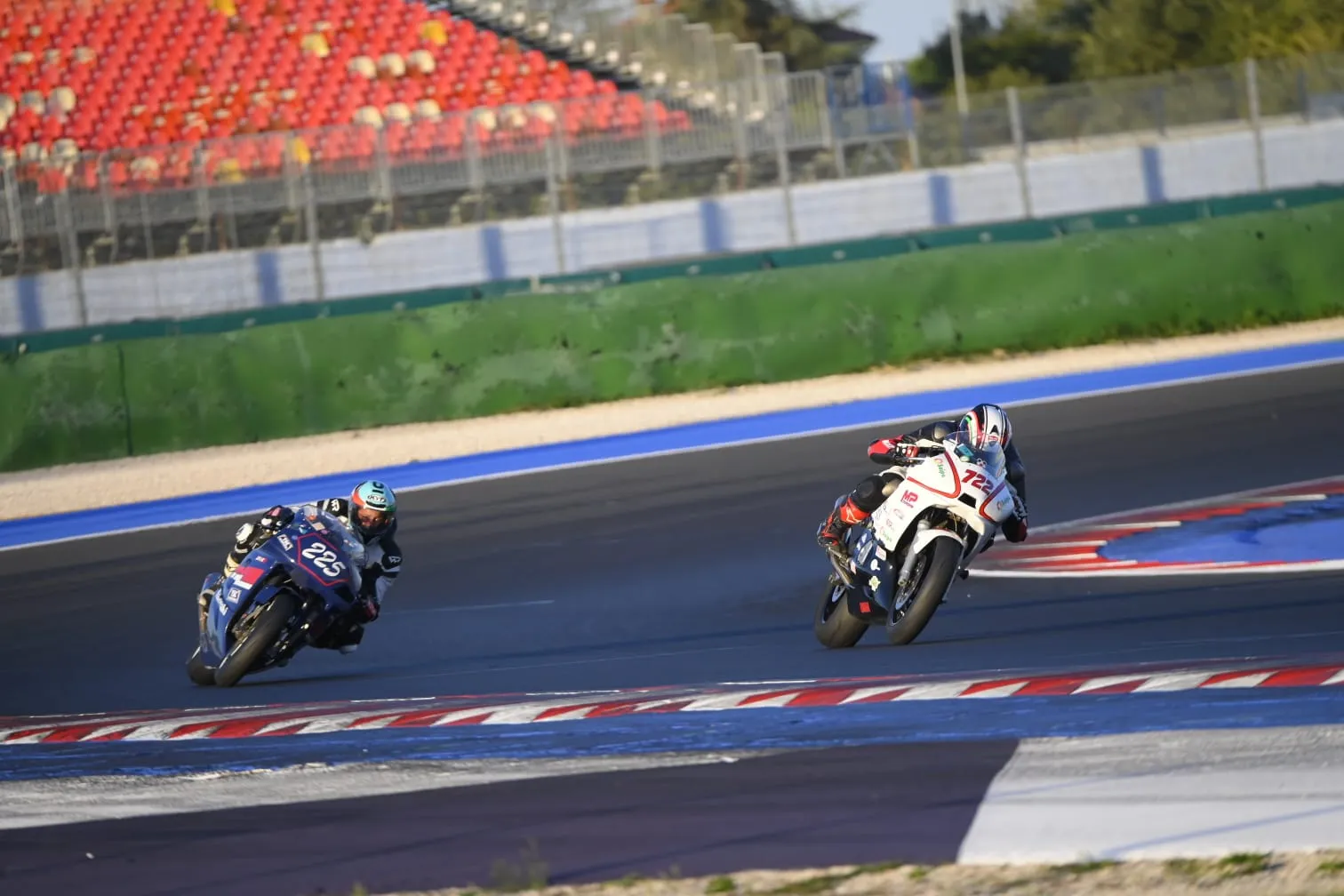 a5840f9e-f78c-41e4-8166-f34e150a112e_11zon