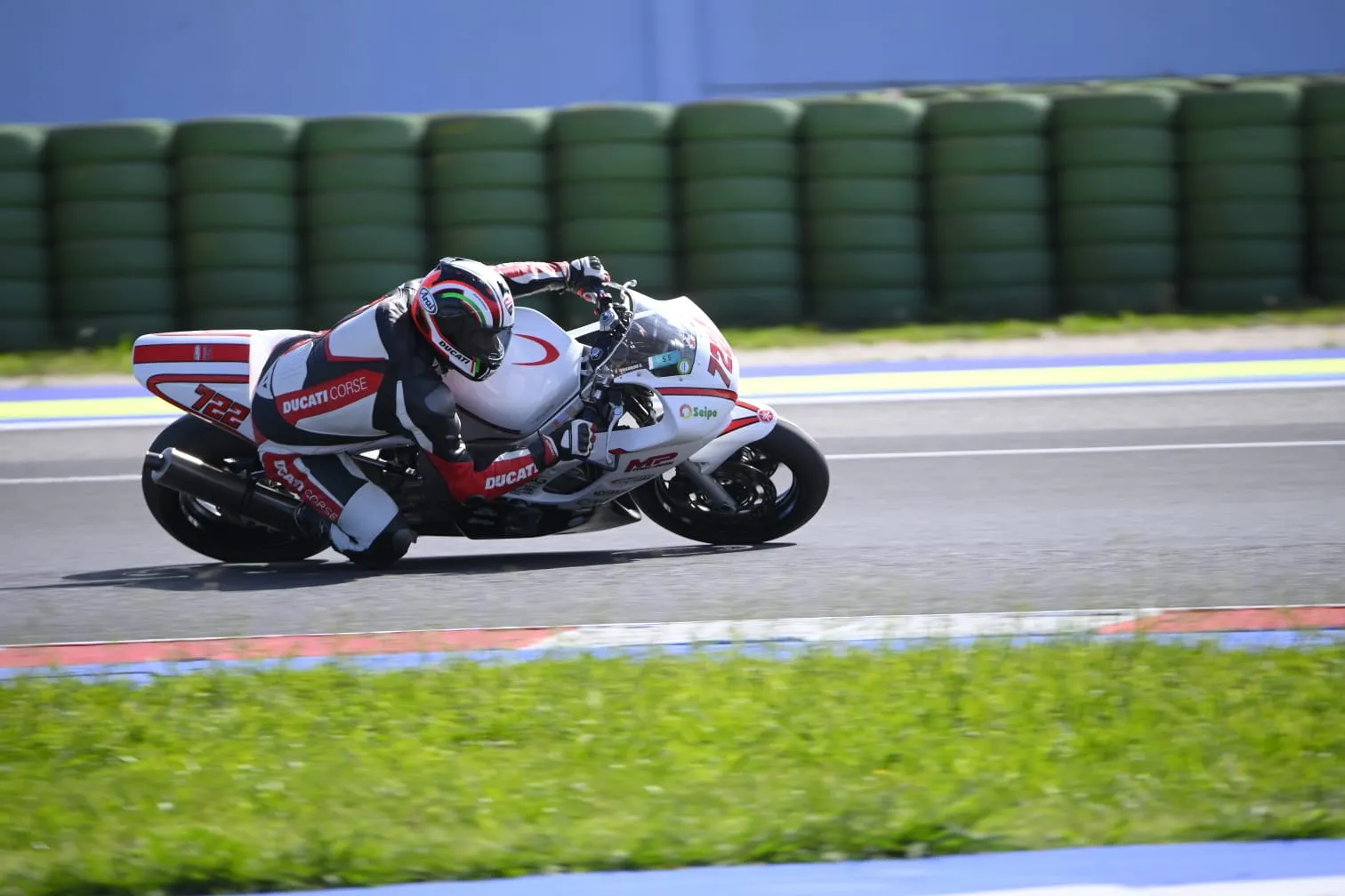 a8fcc834-a2e4-4f64-aa23-861ce7639c0e_11zon