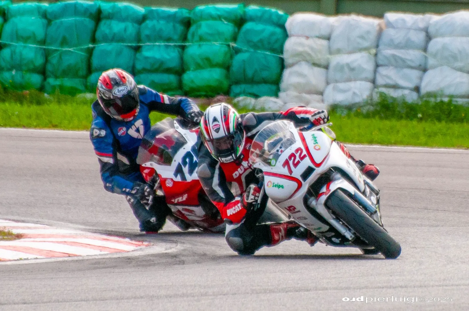 c1a55f54-1c51-4a57-ab3e-59ff882eba51_11zon