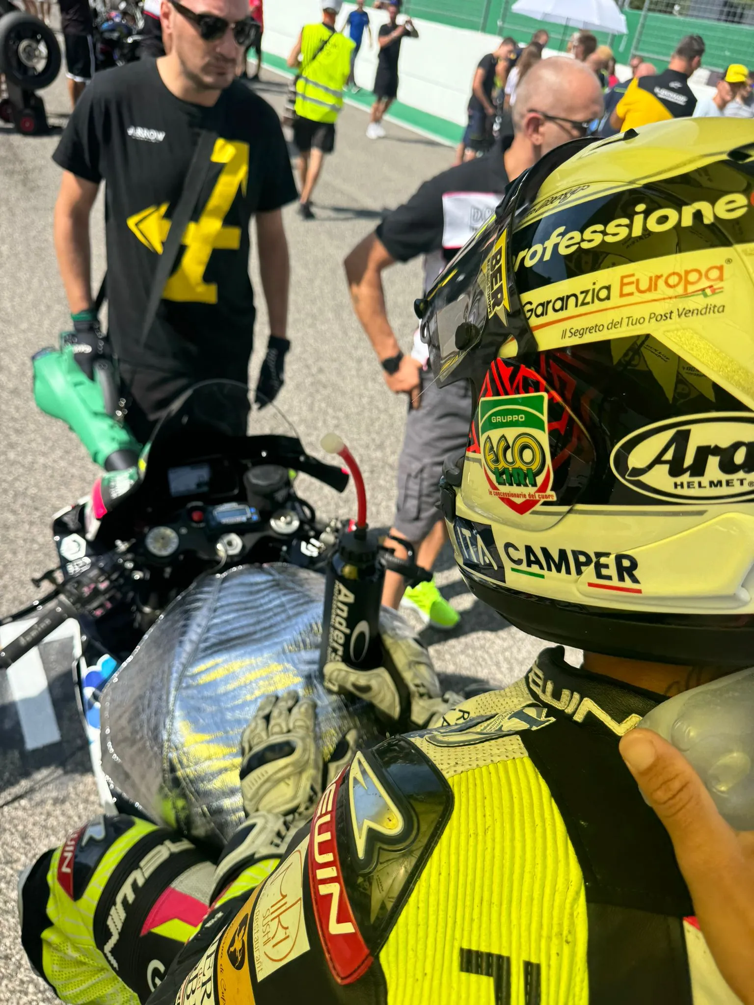 cfc9a93e-bd99-430c-b3b6-0095398f6a4a_11zon