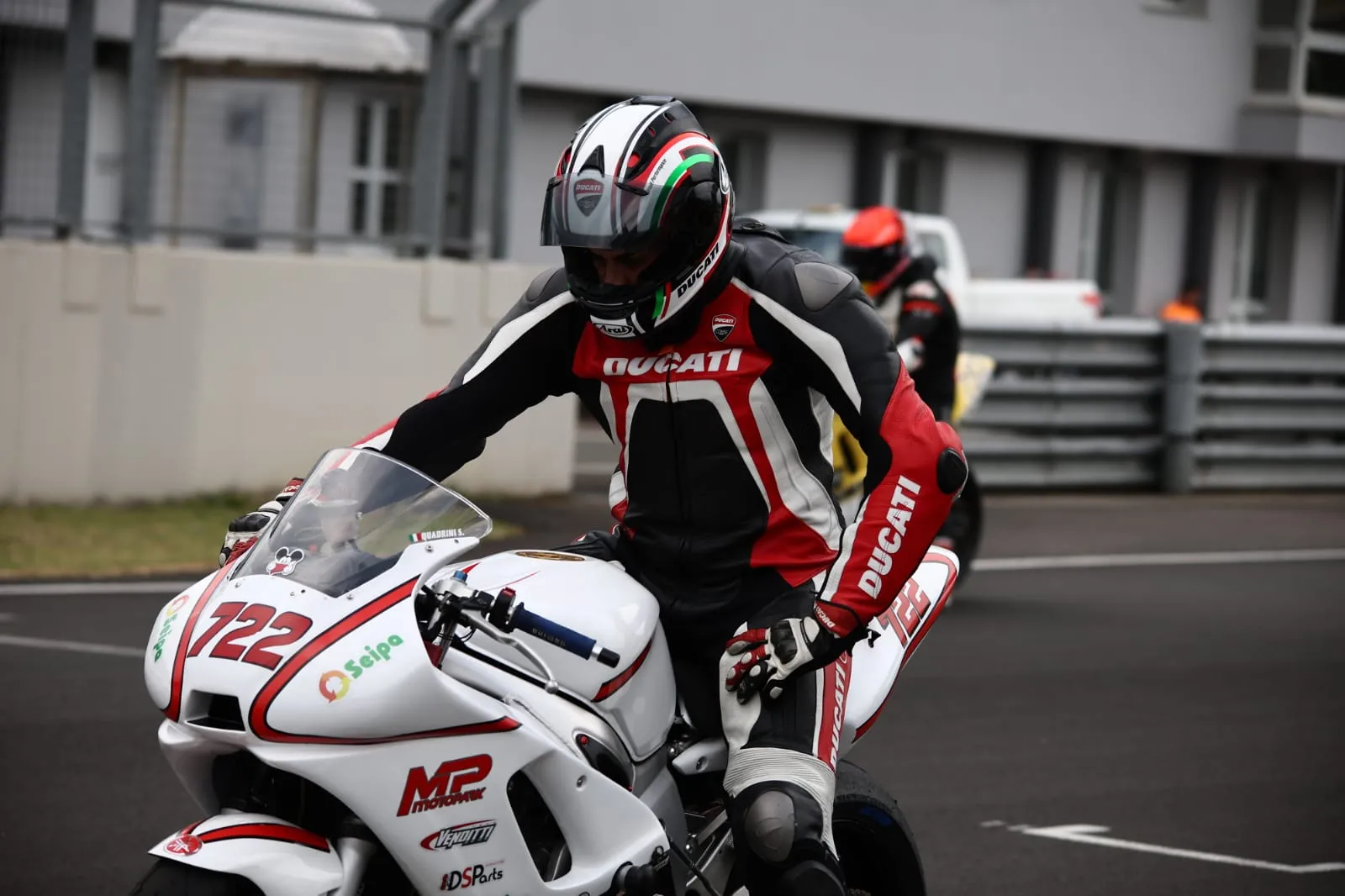 e028bc5a-20d1-4ab1-93b4-8116851eb8a7_11zon