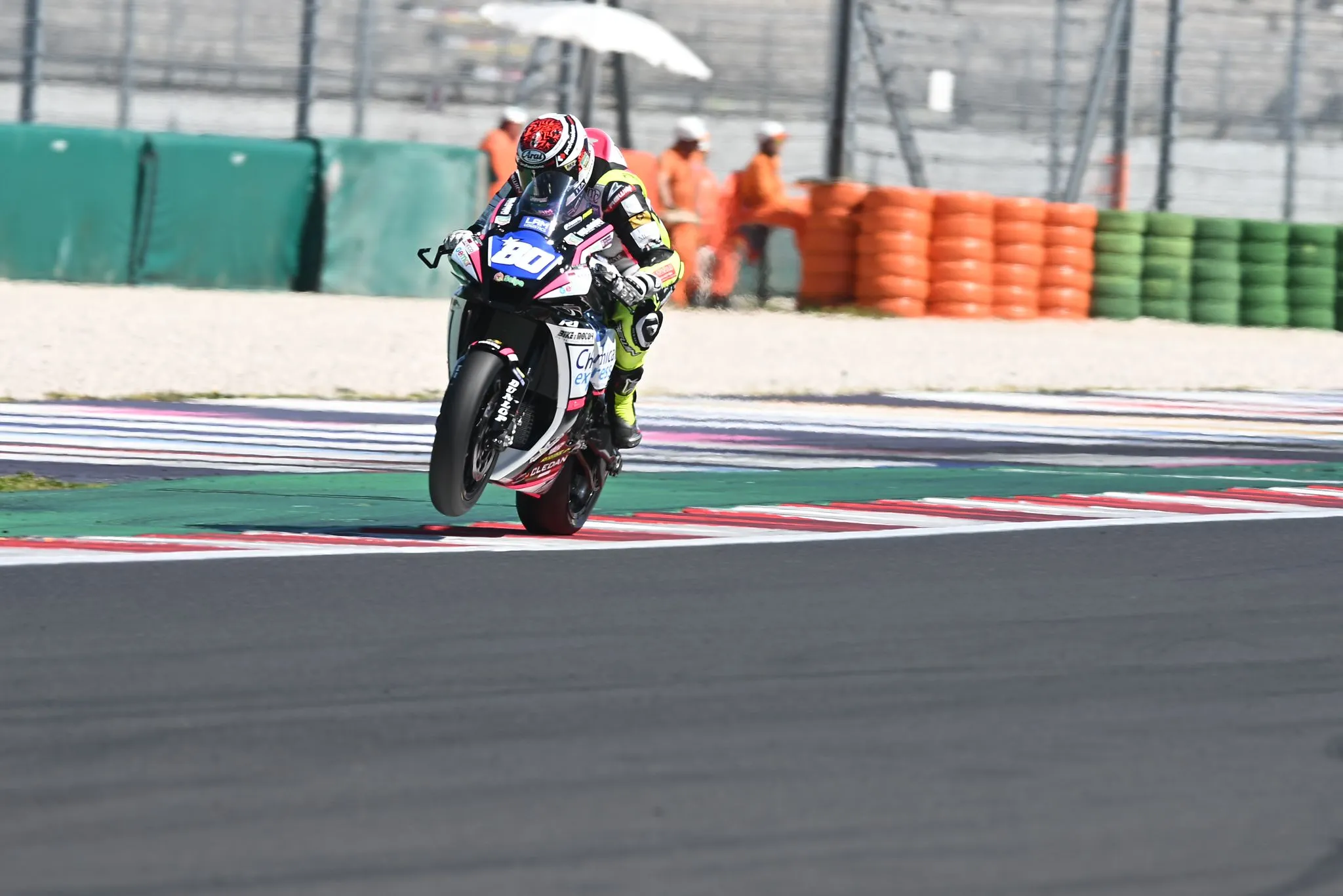 e1fb42ff-9f12-4a36-a406-a74abf76835f_11zon