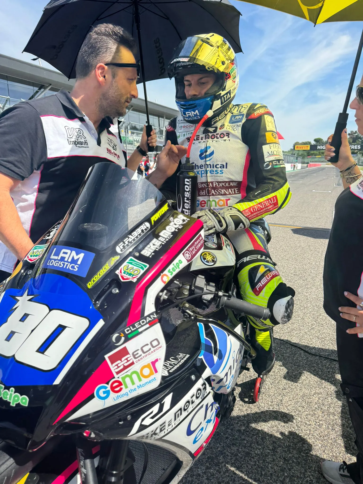 fca90842-64f8-429f-b996-a48cea2a987f_11zon